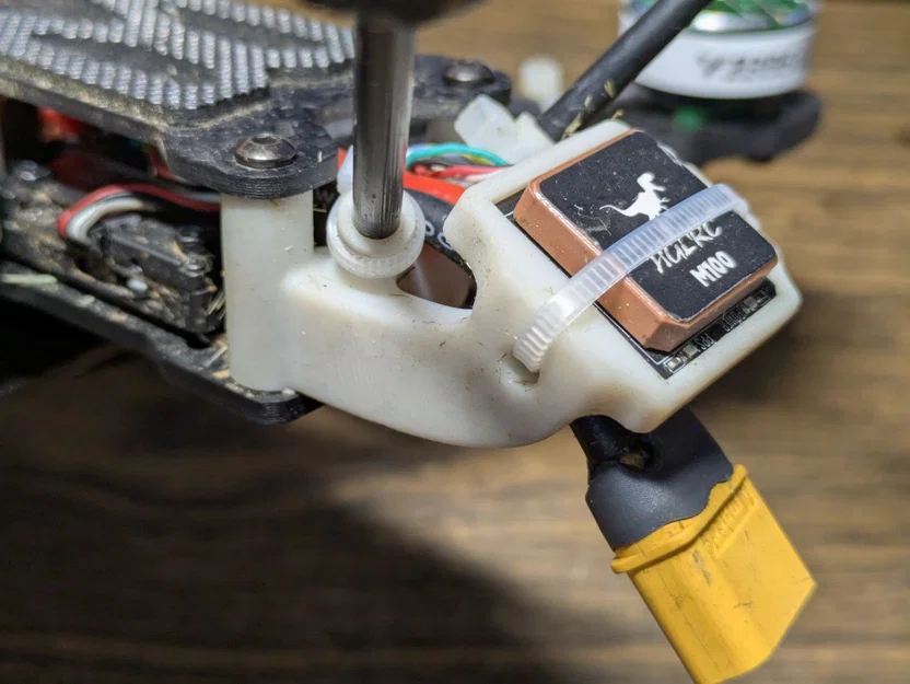 Giá đỡ GPS và 2 ăng-ten cho khung FPV Apex Evo 5 - Image 3