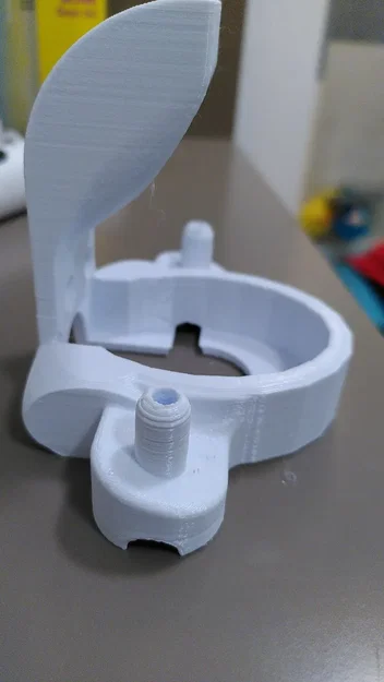 Giá đỡ sạc và đầu bàn chải Oral B IO - Image 1