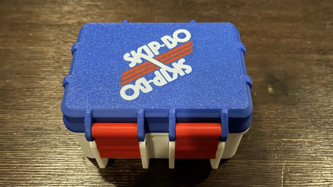 Hộp đựng bài Skip‑Bo Retro (Nhiều Màu) in 3D - Image 1