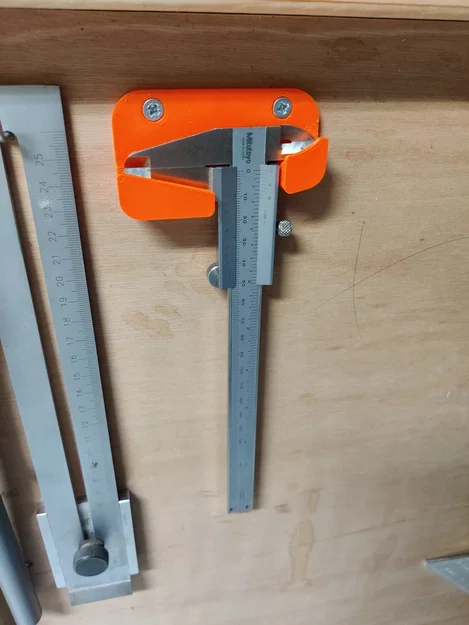 Giá treo thước cặp (Caliper Holder) in 3D gọn gàng cho xưởng cơ khí - Image 1