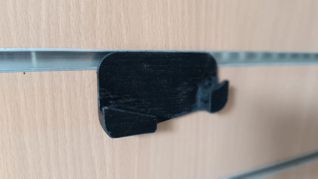 Giá treo thước cặp điện tử trên tấm Slatwall tiện lợi - Image 3