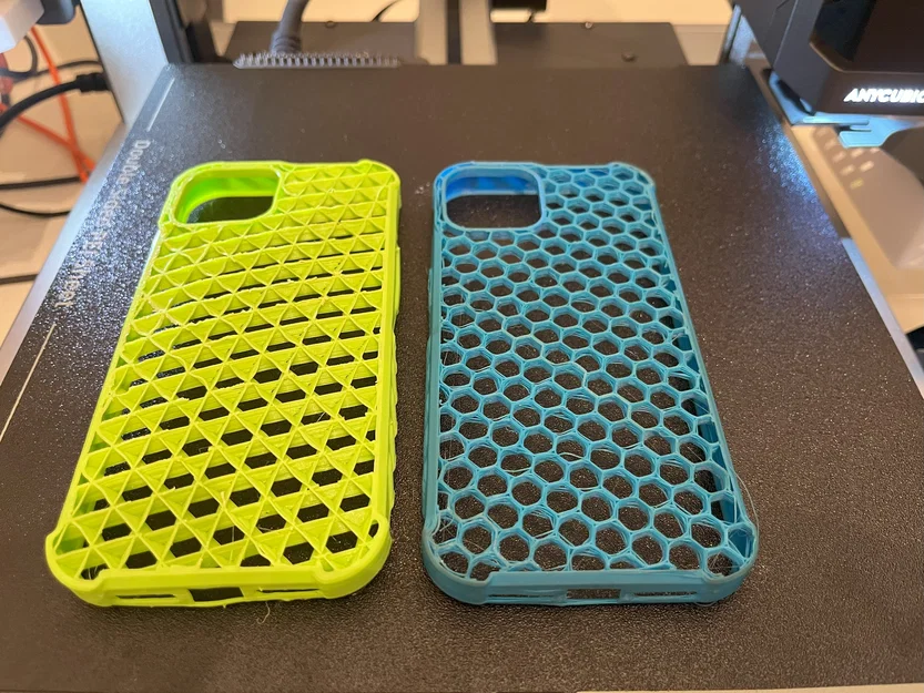 Ốp lưng iPhone 13 (in TPE/TPU, hở top/bottom để lộ infill) - Image 1