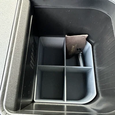 Khay LOWER cho Cool Box Toyota Land Cruiser 2024+