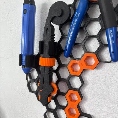 Chốt gài HSW cải tiến: Dễ dàng lắp đặt và tháo gỡ cho bảng treo tường