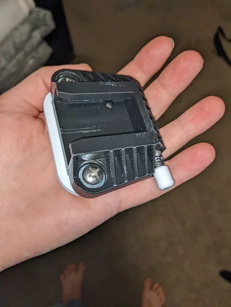 (Remix) Chốt khóa in 3D cho Camera Backpack Mount (tonpa888) - Image 3