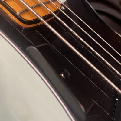 Gác ngón (Thumb Rest) cho P Bass – Không cần khoan lỗ