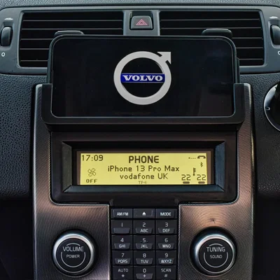 Giá đỡ điện thoại custom cho Volvo V50/S40/C30/C70 (thay fascia)