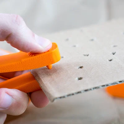 Dụng cụ bấm lỗ bìa carton (Cardboard Hole Punch)