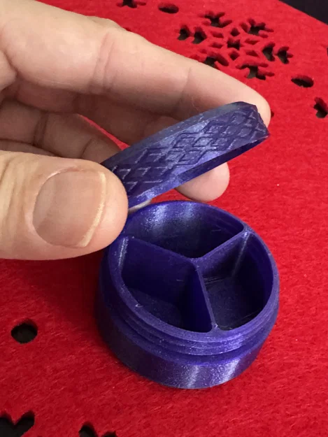 Hộp đựng thuốc 3 ngăn nhỏ gọn in 3D tiện lợi - Image 1