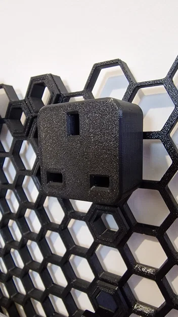 Giá gắn phích cắm UK 3 chấu cho Honeycomb Storage Wall - Image 5