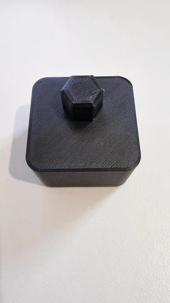 Giá gắn phích cắm UK 3 chấu cho Honeycomb Storage Wall - Image 6