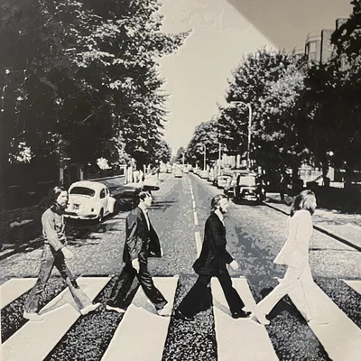 ABBEY ROAD - Bìa album The Beatles (Mô hình 2 màu)