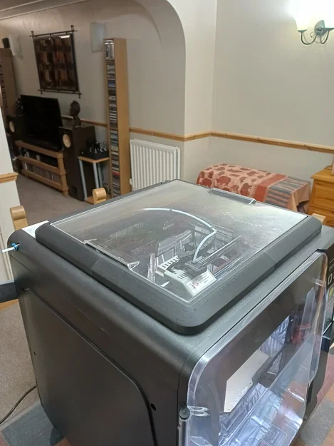 Qidi Q1 Pro - Lid Riser - Image 1