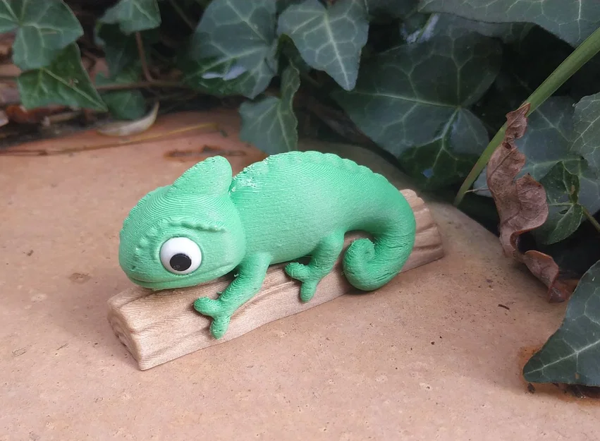 Chameleon Emil (đa màu theo từng phần) - Image 1