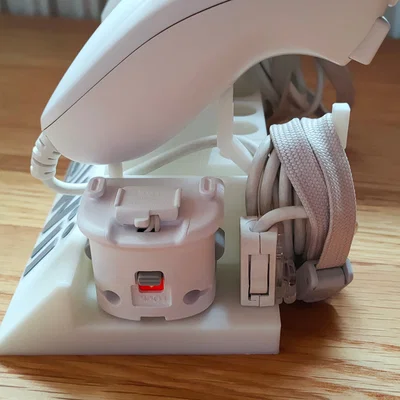 Đế/giá đỡ tay cầm Nintendo Wii (Wiimote + Nunchuck + Motion Plus)
