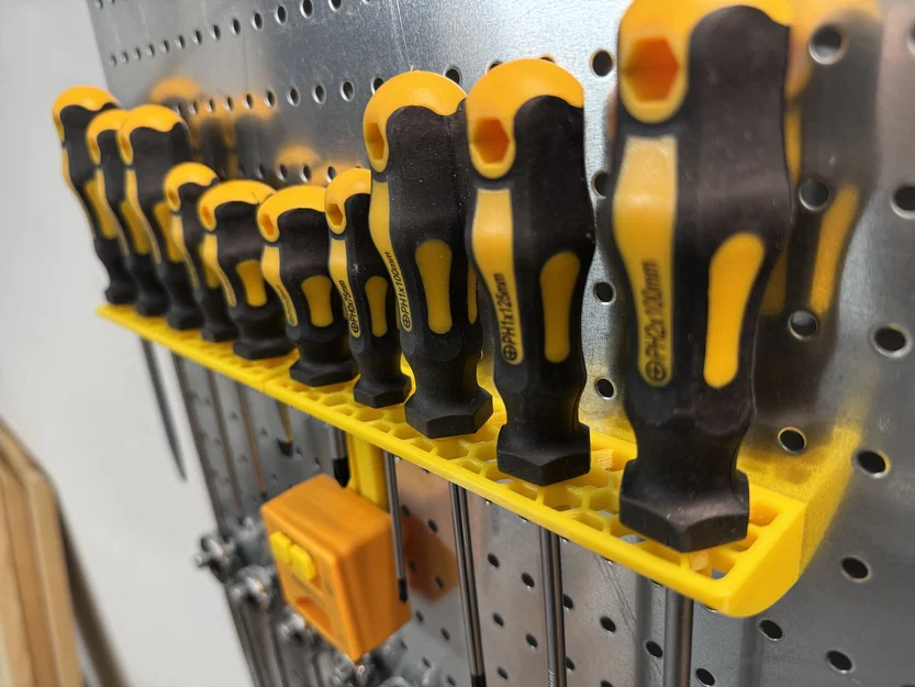 Giá treo tường giữ 10 cây tua vít (10 pcs Screwdrivers holder wall mount) - Image 1