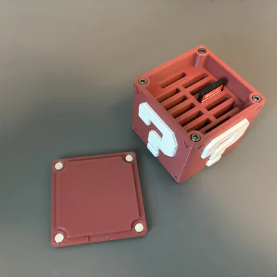 Hộp đựng thẻ game Nintendo Switch hình khối Mystery Block (Super Mario)