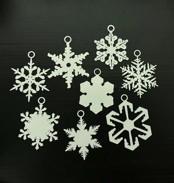Bộ 8 mẫu hoa tuyết 3D treo trang trí Giáng sinh độc đáo - Image 1