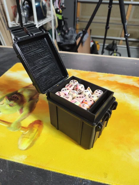 Hộp Deck MTG Commander kèm Dice Caddy (MTG Commander Deck Box with Dice Caddy) - Image 6