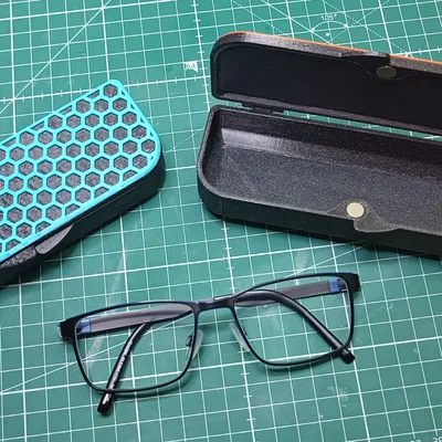 Hộp đựng kính (Glasses case) họa tiết lục giác