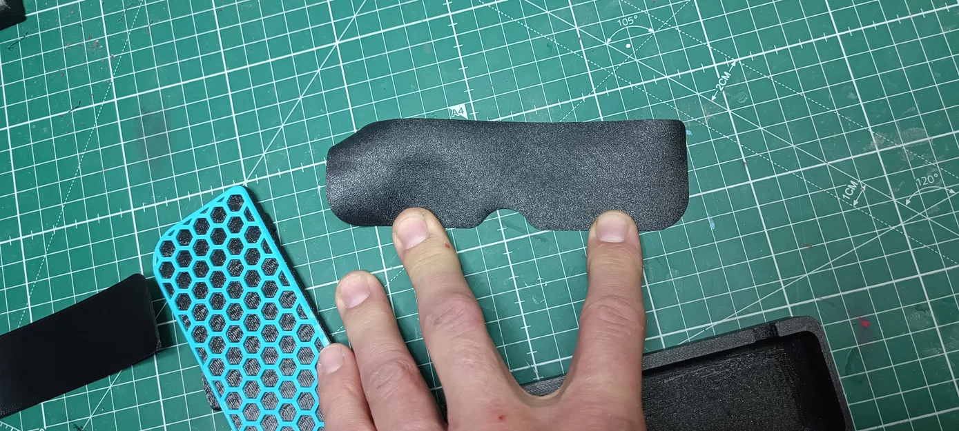 Hộp đựng kính (Glasses case) họa tiết lục giác - Image 4