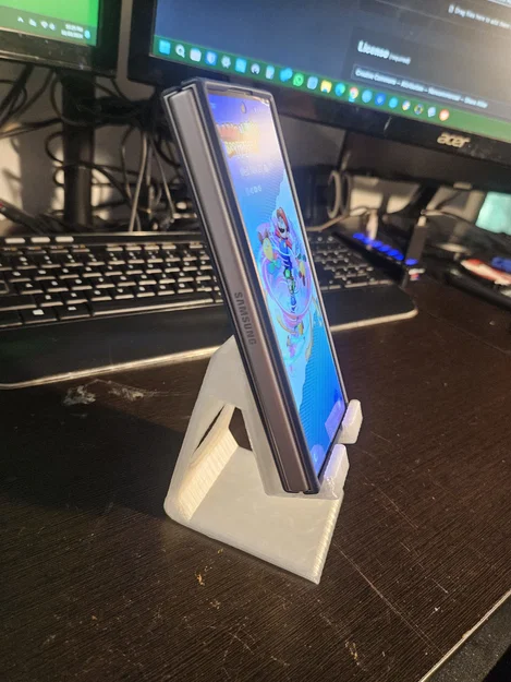 Đế dựng điện thoại 3D cho Samsung Galaxy Z Fold 6 tiện lợi - Image 3