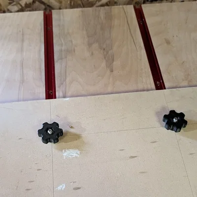 Núm vặn cho đai ốc lục giác 1/4 (Knob 1/4" Nut)