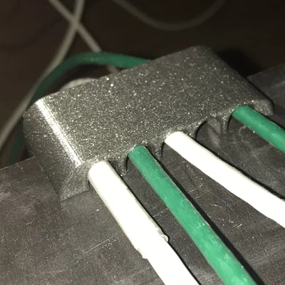 Kẹp Bàn Dẫn Hướng Cáp (Cable Guide Desk Clamps)