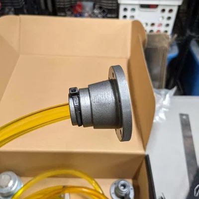 Connector ống chân Ghostbusters dùng nam châm Harbor Freight