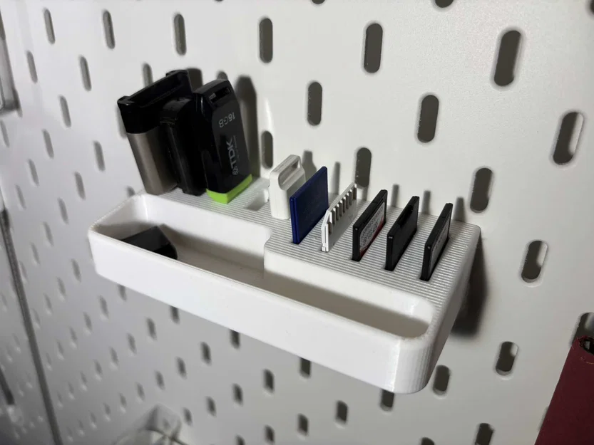 Khay Skadis đựng USB & SD (Skadis USB & SD holder) - Image 1