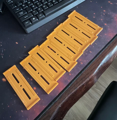 Khung gắn biển số cho xe hơi - Image 1