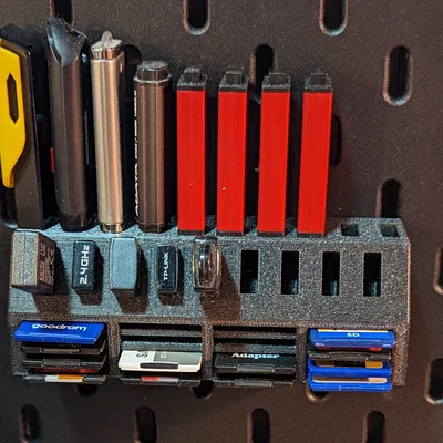 Giá treo giữ USB Flash Drive và thẻ SD cho Skadis