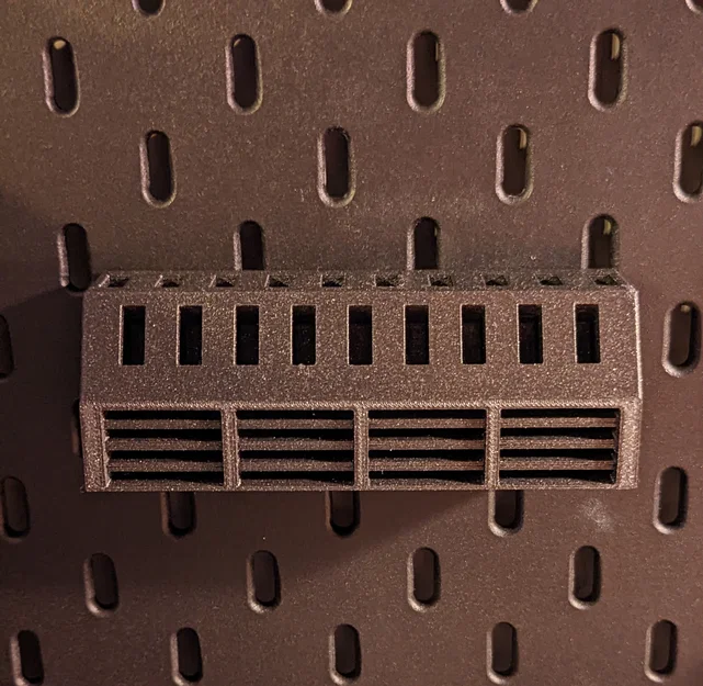 Giá treo giữ USB Flash Drive và thẻ SD cho Skadis - Image 2