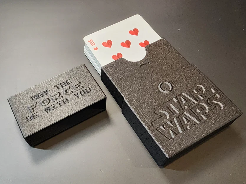 #0130 Hộp đựng bài Poker chủ đề Star Wars [có lẫy khóa] - Image 1
