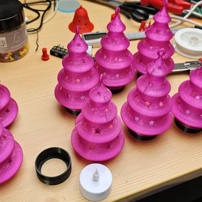 Cây thông Noel kèm LED Tealight (Weihnachtsbaum mit LED Teelicht)