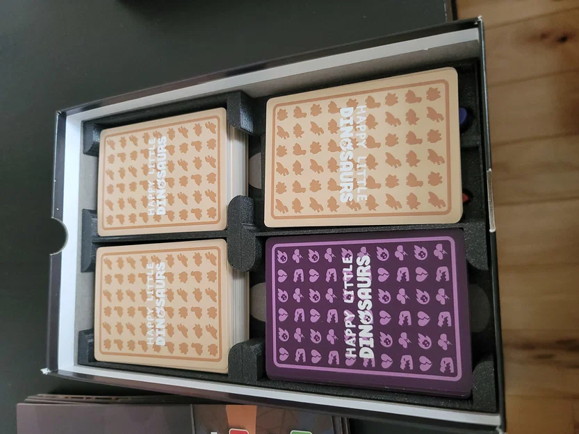 Insert hộp game Happy Little Dinosaurs - Image 3