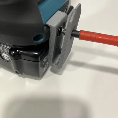 Clip móc dây nịt Makita LXT: Slim & Original, gắn trái/phải, universal fit
