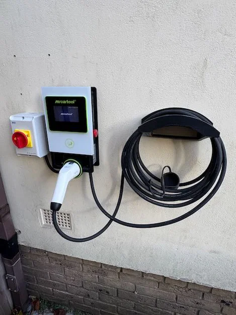 Giá đỡ dây sạc xe điện EV bền đẹp tự in 3D tiện dụng - Image 1