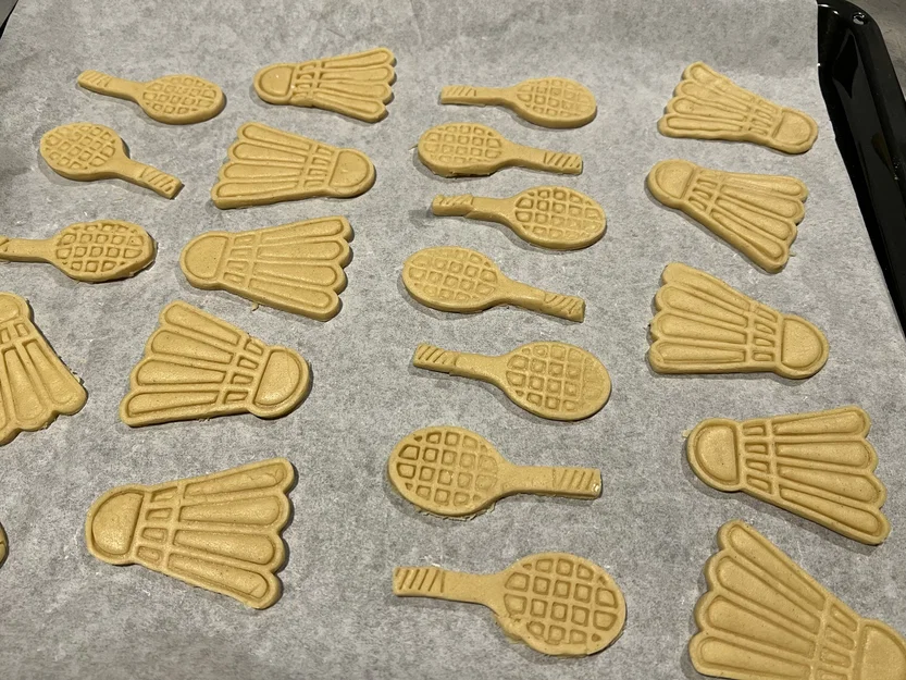 Khuôn Cắt Bánh Cookie Cầu Lông (Vợt & Quả Cầu) - Image 4