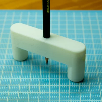 Dụng cụ 3D hỗ trợ tìm tâm cạnh gỗ (Center Finder for Woodworking)