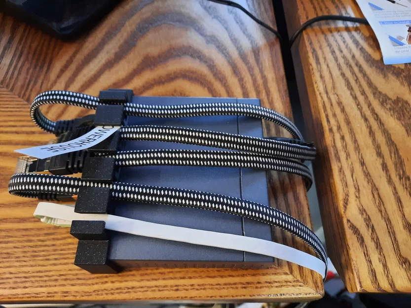 Giá đỡ cáp cho TP-Link TL-SG105 (TP-Link TL-SG105 Cable Bracket) - Image 1