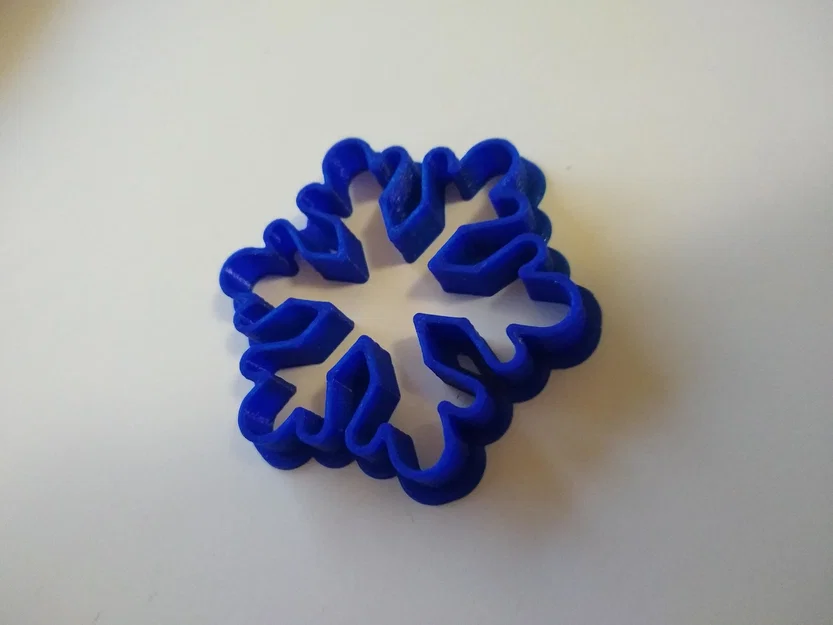 Khuôn cắt bánh hình bông tuyết (Snowflake Cutter) cho mùa Giáng sinh - Image 1