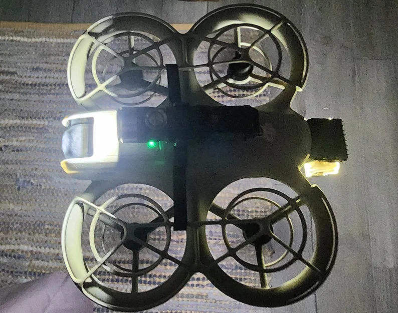 Ngàm gắn đèn pin trên DJI Neo (DJI Neo Flashlight Top Mount) - Image 2