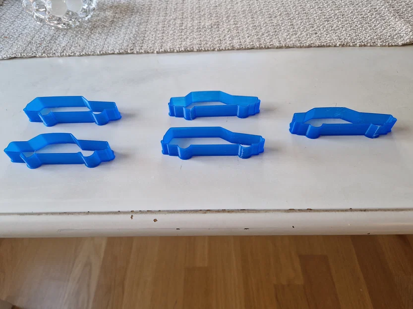 Khuôn cắt bánh quy Volvo 240/740/940 - Image 1