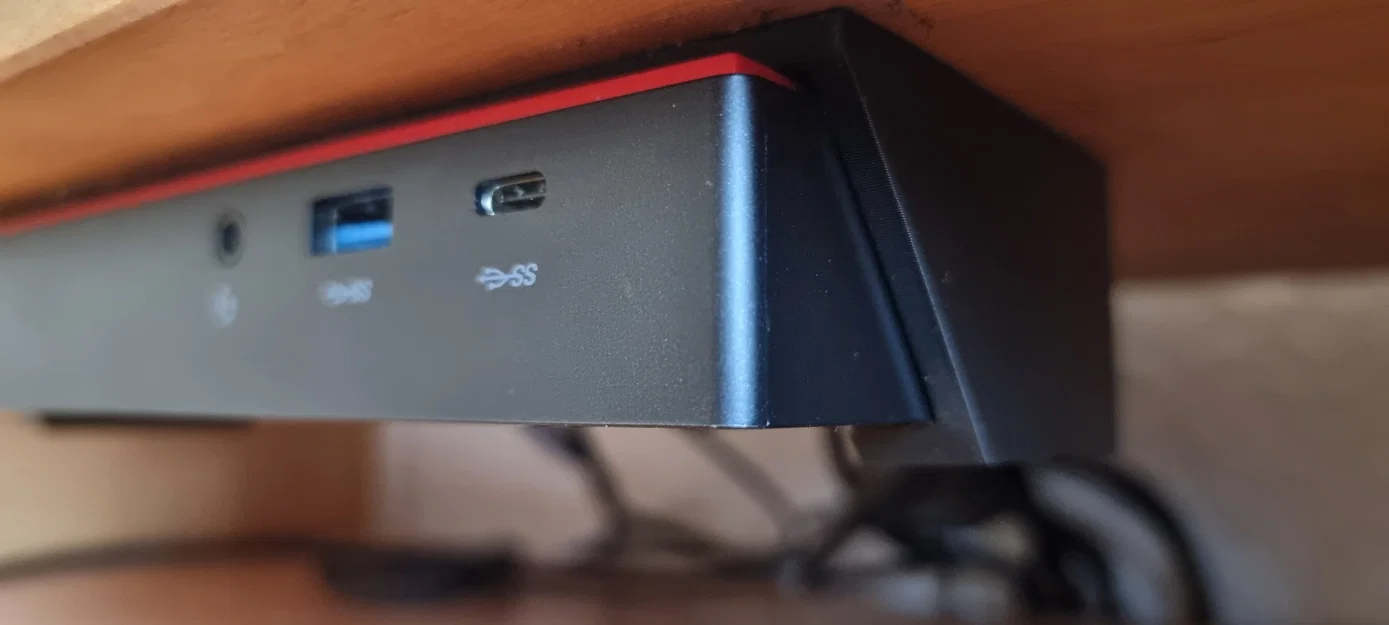 Giá treo dưới bàn cho Lenovo Hybrid Dock (40AF) gọn gàng - Image 3