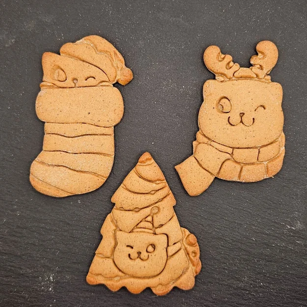 Bộ Khuôn Cắt Bánh Quy Mèo Giáng Sinh (Kitty Christmas Cookie Cutter Set) - Image 1