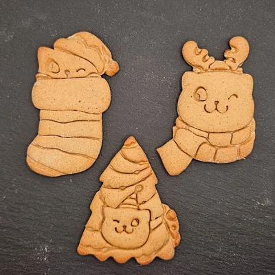 Bộ Khuôn Cắt Bánh Quy Mèo Giáng Sinh (Kitty Christmas Cookie Cutter Set)