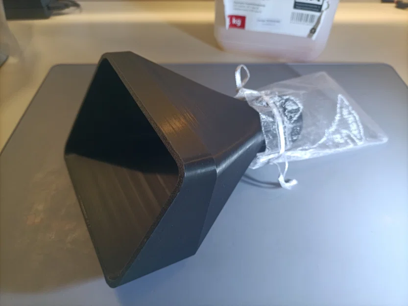 Phễu (Funnel) - Image 3