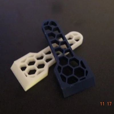 Dụng cụ nạo bàn in 3D thiết kế Hex Scraper tiện lợi