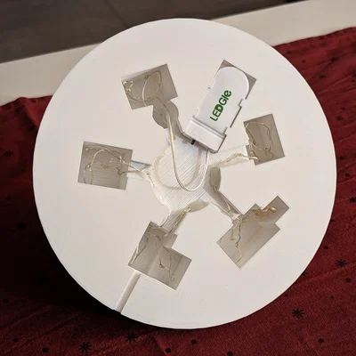 Đèn LED thị trấn yêu tinh Giáng Sinh có ngăn pin